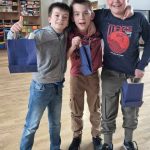 Trzech uczniów z nagrodami za konkurs