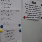 Uczniowie uczestniczą w zajęciach Wspólne kroki w Cyberświecie